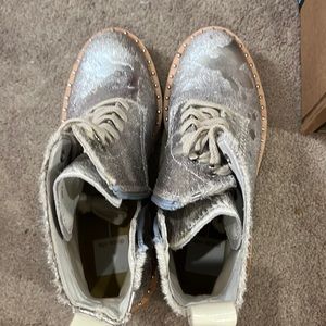 Dolce vita size 8 silver hair boot